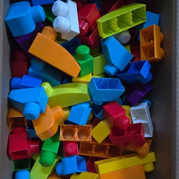 Colorful Building Blocks Set for Kids. 274 Piece Set. - Picture 1 of 1